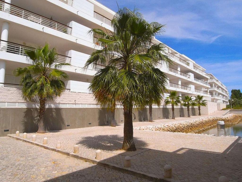 With 1 Bedroom Botel