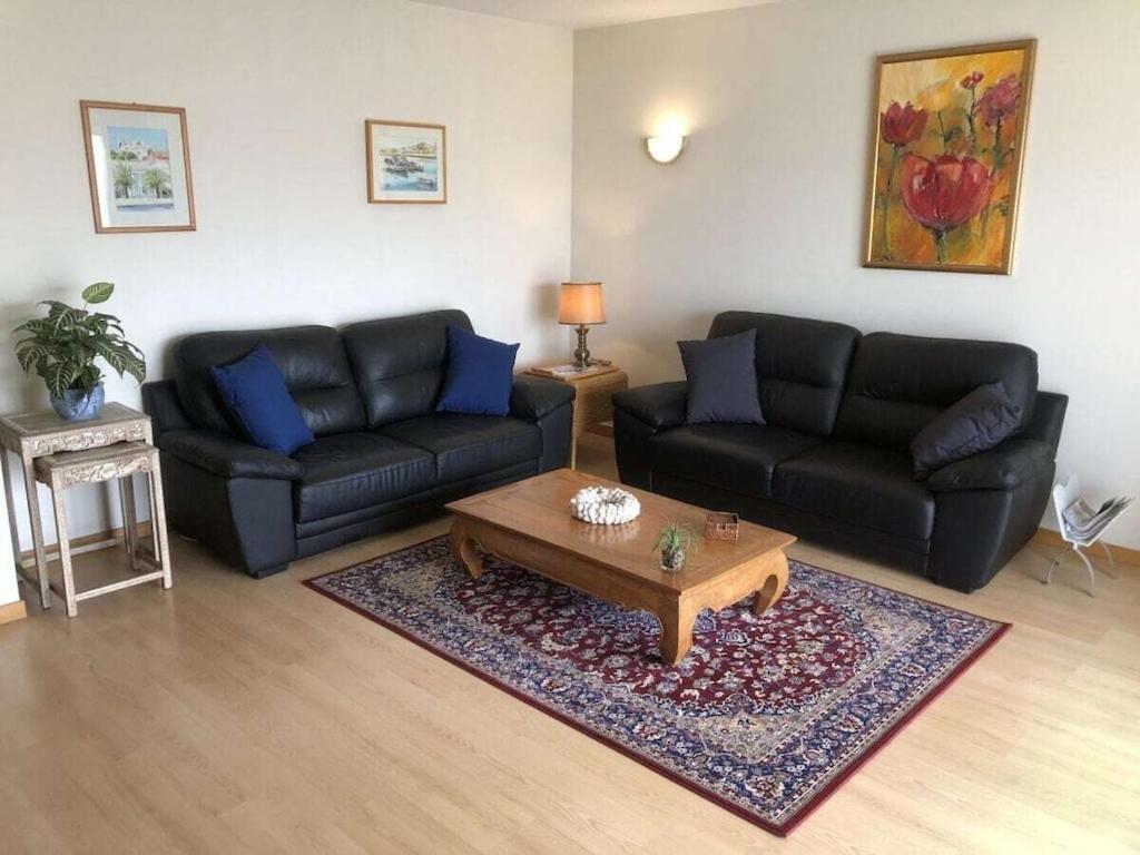 Botel With 1 Bedroom *