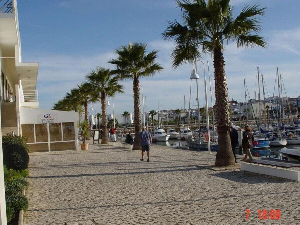 Botel With 1 Bedroom Lagos